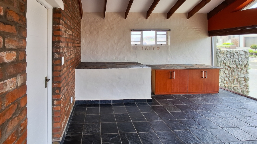 3 Bedroom Property for Sale in Reebok Western Cape